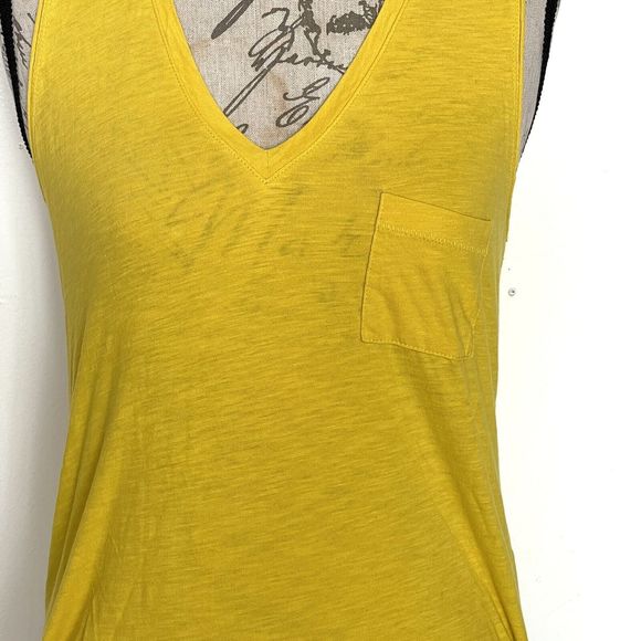 Madewell Womens Blouse Top Size Small Sleeveless V Neckline Yellow Pocket Knit - Picture 4 of 9